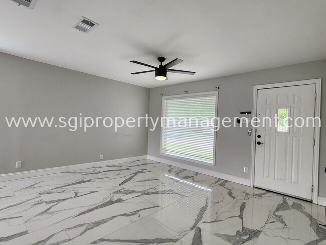 Building Photo - 1212 Ridgeview St