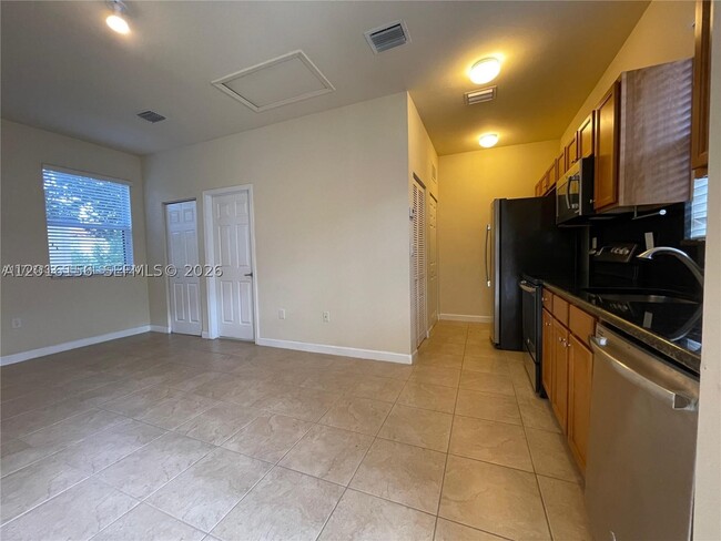 Foto del edificio - 9351 SW 171st Ct
