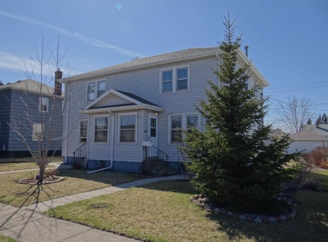 Foto del edificio - 1307 Cypress Ave