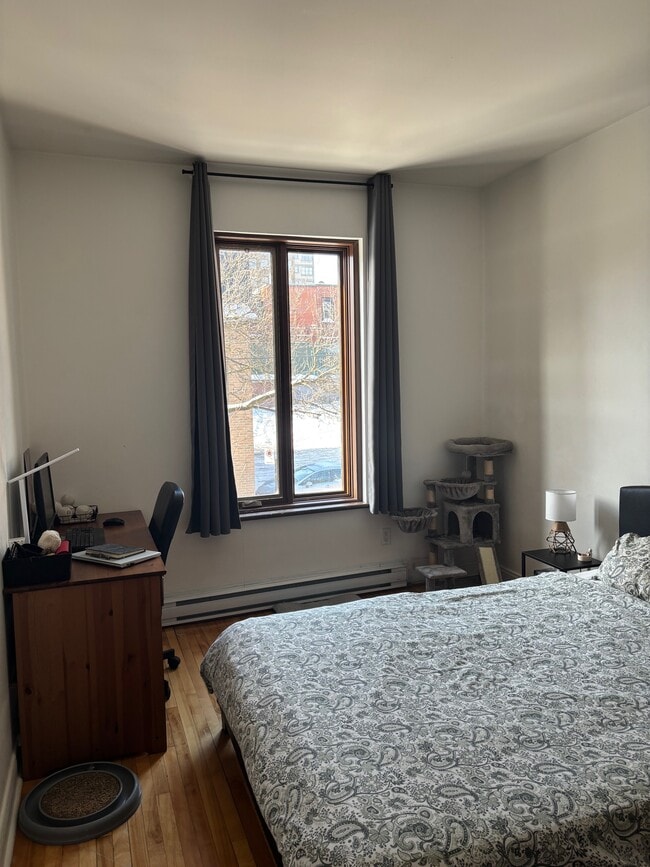 Building Photo - 3953 Rue De Bullion