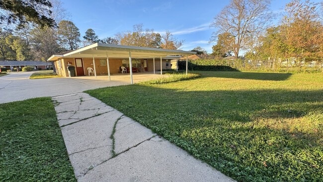 Building Photo - 2706 Jersey St