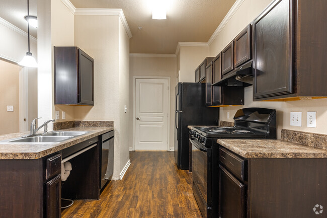 3BR, 2BA - 1,165SF - Kitchen - Stonebridge at Kelsey Park