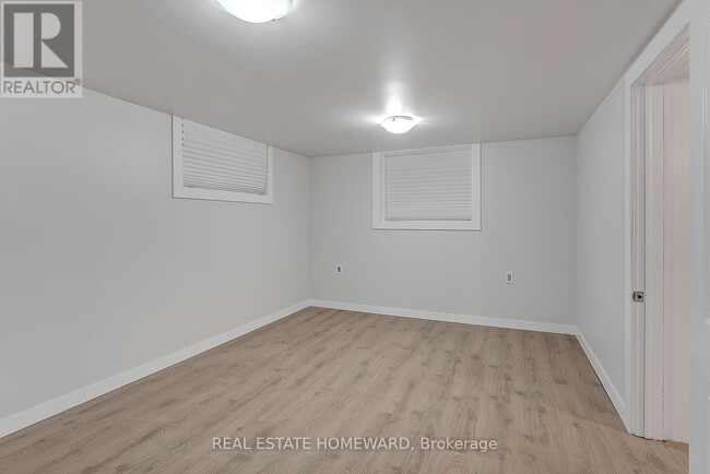 Building Photo - 42 Bexhill Ave