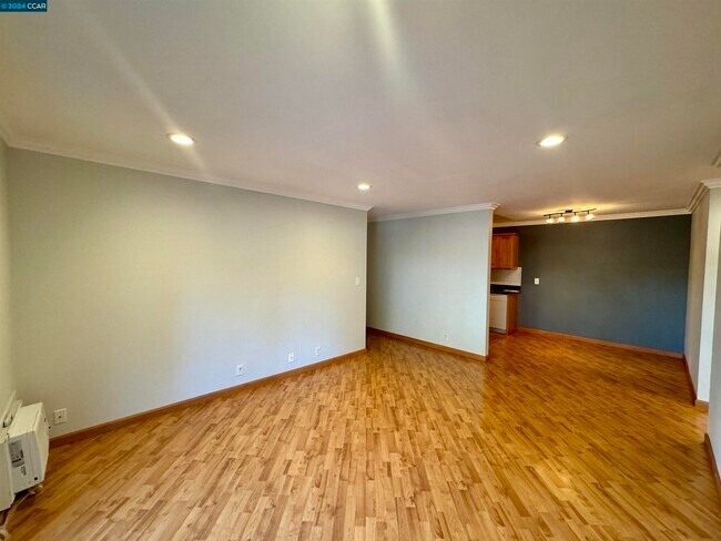 Building Photo - 1489 Marchbanks Dr