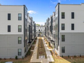 Building Photo - 112 Byrum St