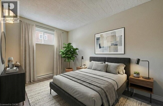 Building Photo - 320 Erb St. W