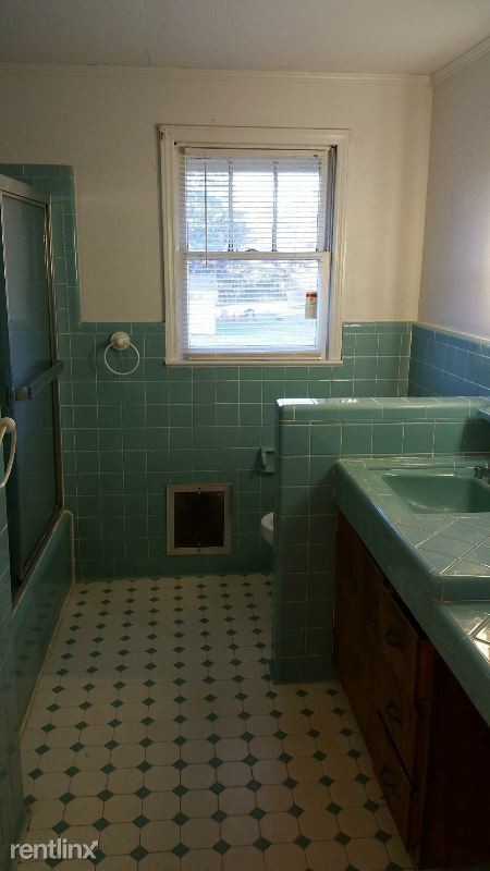 Building Photo - 102 Weathers Dr