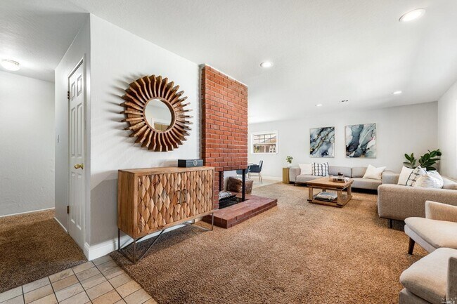 Foto del edificio - 2561 Butte St