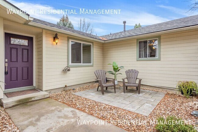 Foto del edificio - 4943 W Catalpa Dr