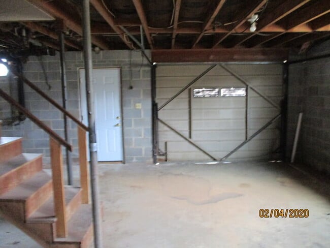 Building Photo - 225 Scercy Rd