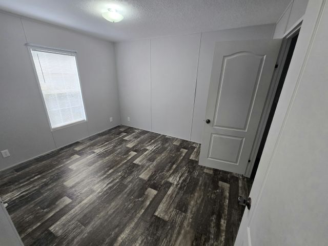 Foto del edificio - 4000 24th St N