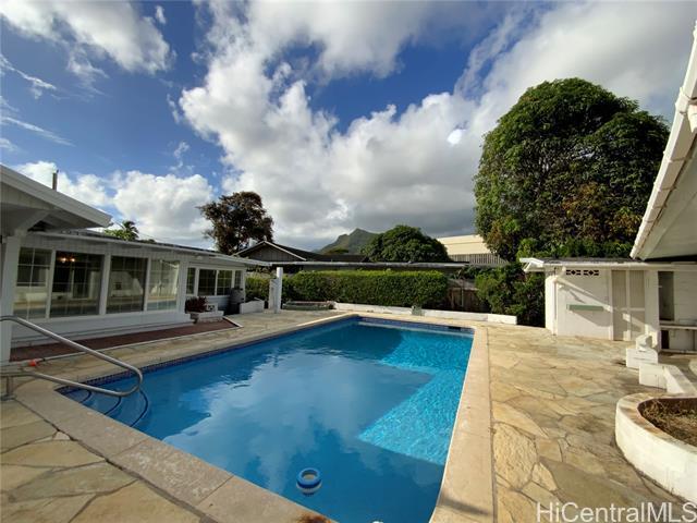 Building Photo - 1250 Ulupuni St