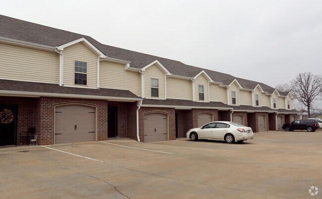 Foto del edificio - 648 Stowe Ct Building 2