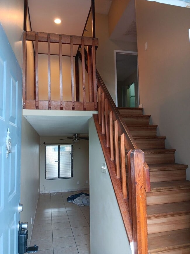 Building Photo - Townhouse in Carlyle Gardens