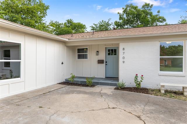 Foto del edificio - 8709 Gladwood Ln