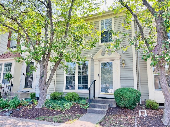 Photo - GORGEOUS TOWNHOUSE - MANASSAS