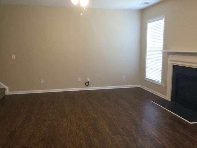 Foto del edificio - 6216 Roseway Ct