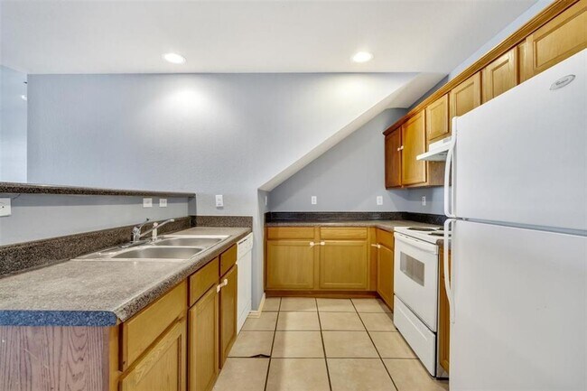 Building Photo - 4021 Preferred Pl
