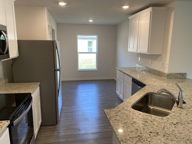 Building Photo - 5331 Entertainment Way