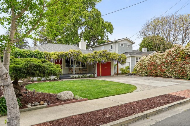 Foto del edificio - 927 Timothy Ln