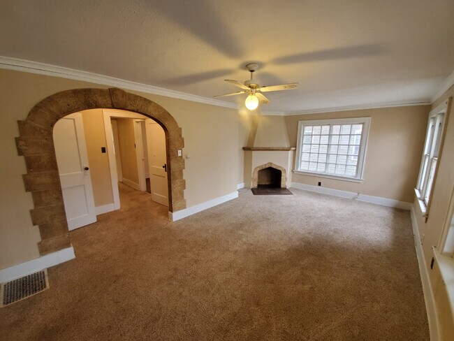 Foto del edificio - 3113 Pleasant St