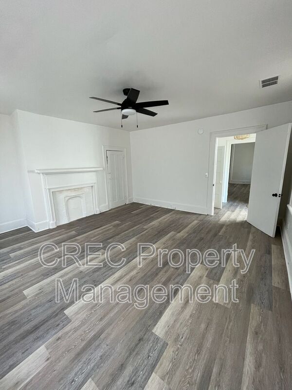 Building Photo - 45 Chapel St