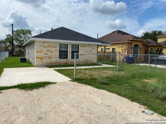 Primary Photo - 308 Sligo St