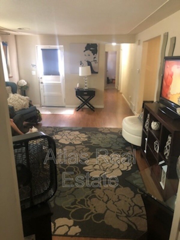 Foto del edificio - 3102 Gray St