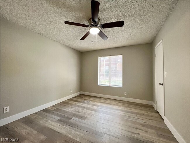 Building Photo - 2200 S Fort Apache Rd