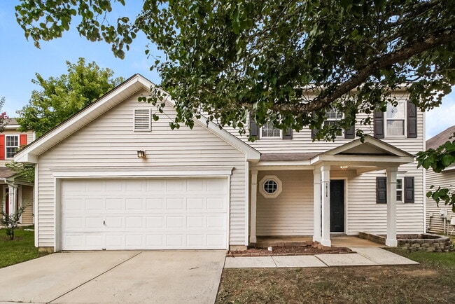 Building Photo - 10126 Green Hedge Ave