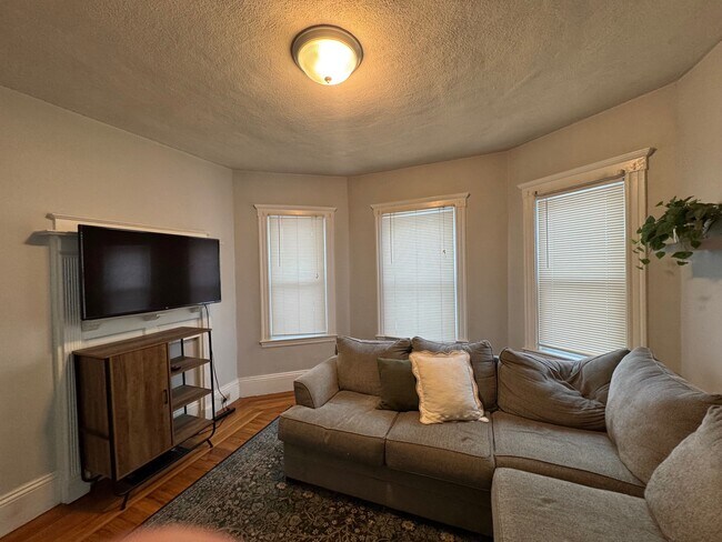 Foto del edificio - 22 Spencer Ave