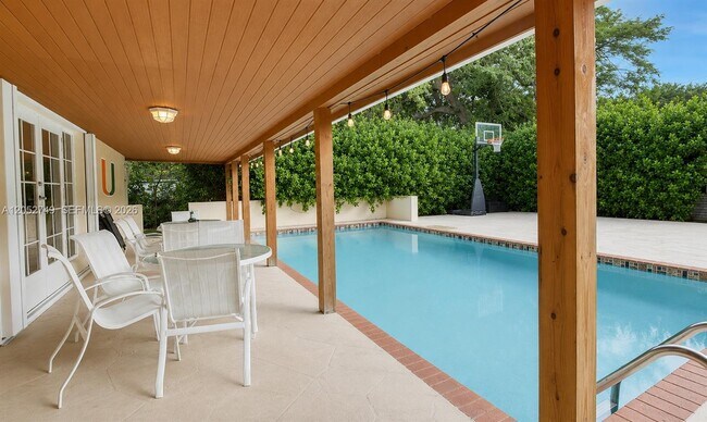 Foto del edificio - 6790 SW 54th St