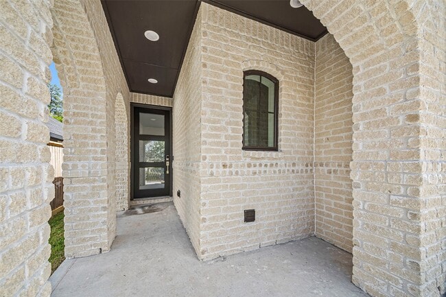 Building Photo - 233 Trapper Creek Dr