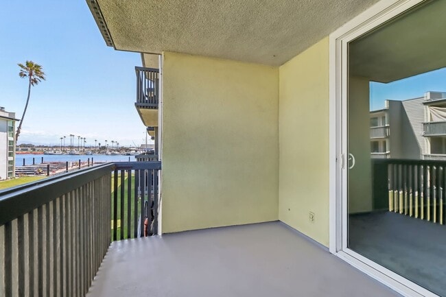 Interior Photo - 4200 S Harbor Blvd