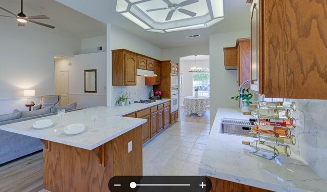 Foto del edificio - 2684 E Kelso Ave