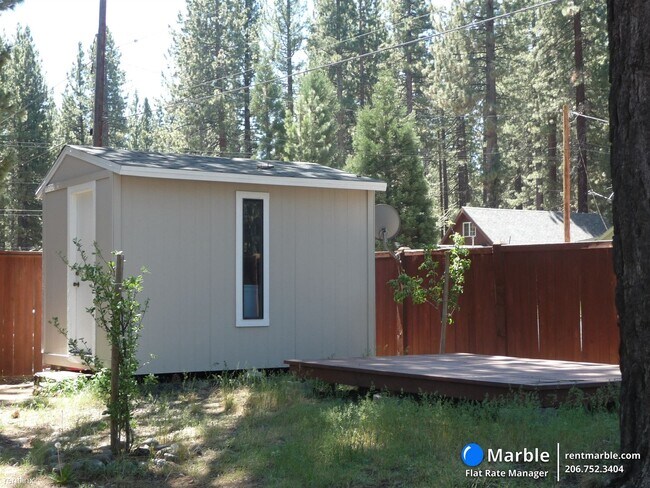 Foto del edificio - 1 br, 1 bath House - 2560 Alma Ave Apt A