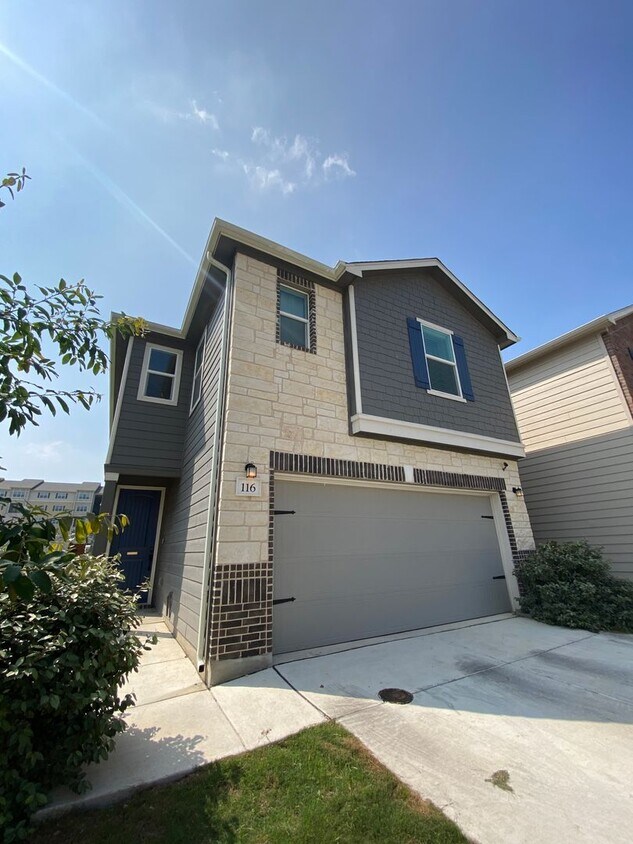 Primary Photo - Move in Ready 3 BD/2.5 BA with a Garage Mi...