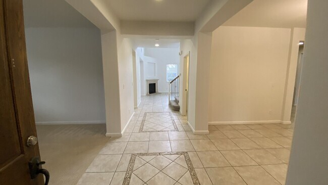 Foto del edificio - Mountain House Home Spacious 4 Bedroom, 3....