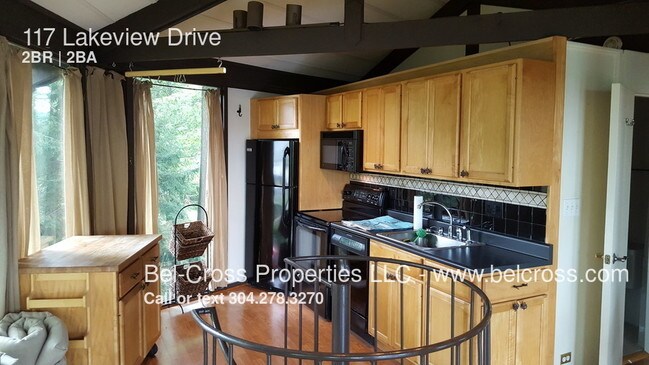 Building Photo - 117 Lakeview Dr