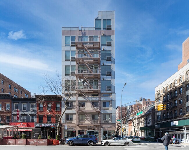 Foto del edificio - 220-222 Third Ave