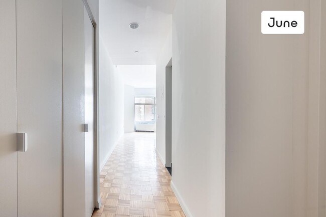 Foto del edificio - 90 Washington Street