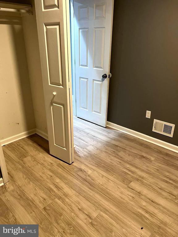 Foto del edificio - 2713 E Monument St