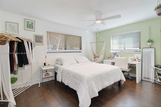 Foto del edificio - 9428 SW 51st Ct