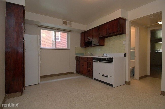 Building Photo - 1 br, 1 bath Apartment - 5552 Covode Street 9