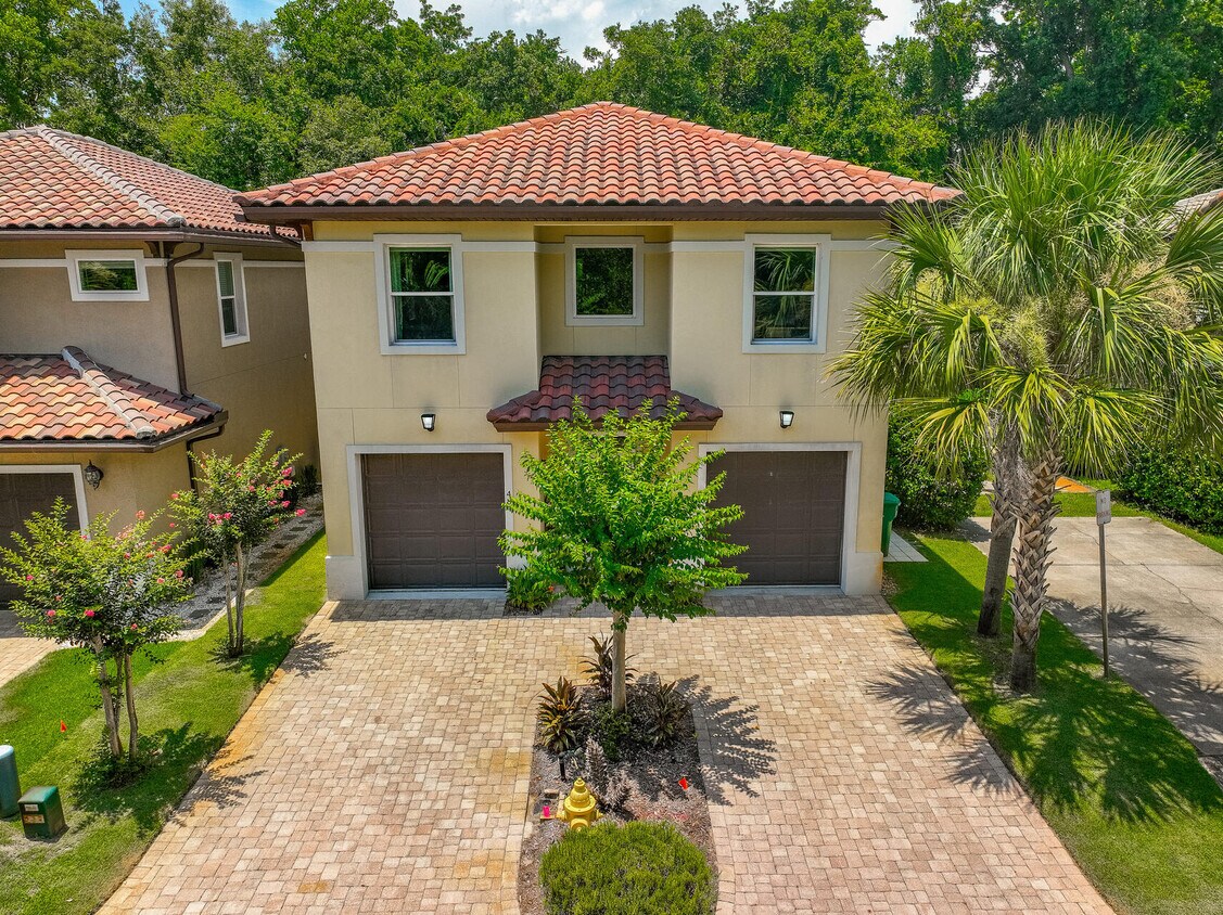 Foto principal - 484 Soundview Ct