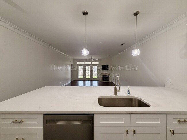 Foto del edificio - 3190 Waterfront Dr