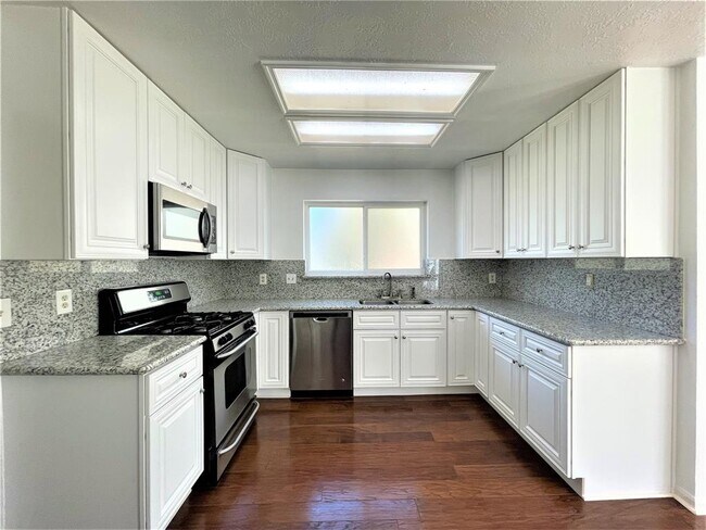 Foto del edificio - 834 Island Meadow Ct