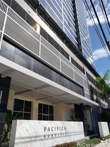 Building Photo - 1009 Kapiolani Blvd