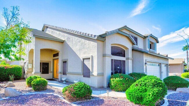 Foto del edificio - 4563 E Desert Sands Dr