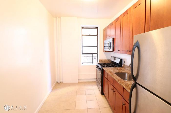 Foto principal - 1 bedroom in Queens NY 11354